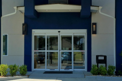 Americas Best Value Inn & Suites Prairieville image 42